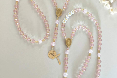 20,00 €  krunica bez dodatnog privjeska / 25,00 € krunica s dodatnim privjeskom ~ kristalići 8mm i čelik